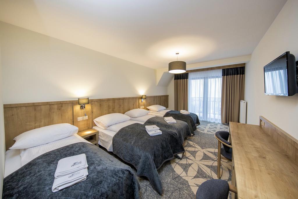 Grand Stasinda Bal Sylwestrowy Animacje Impreza Integracyjna Dwa Posilki Bogaty Bufet Baseny Kregielnia Grota Sauny Squash Silownia Place Zabaw Widoki 1000Mnpm Bukowina Tatrzańska Buitenkant foto